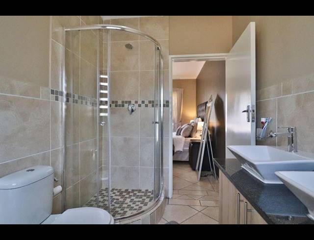 3 BEDROOM TOWNHOUSE FOR SALE IN RIVERSDALE